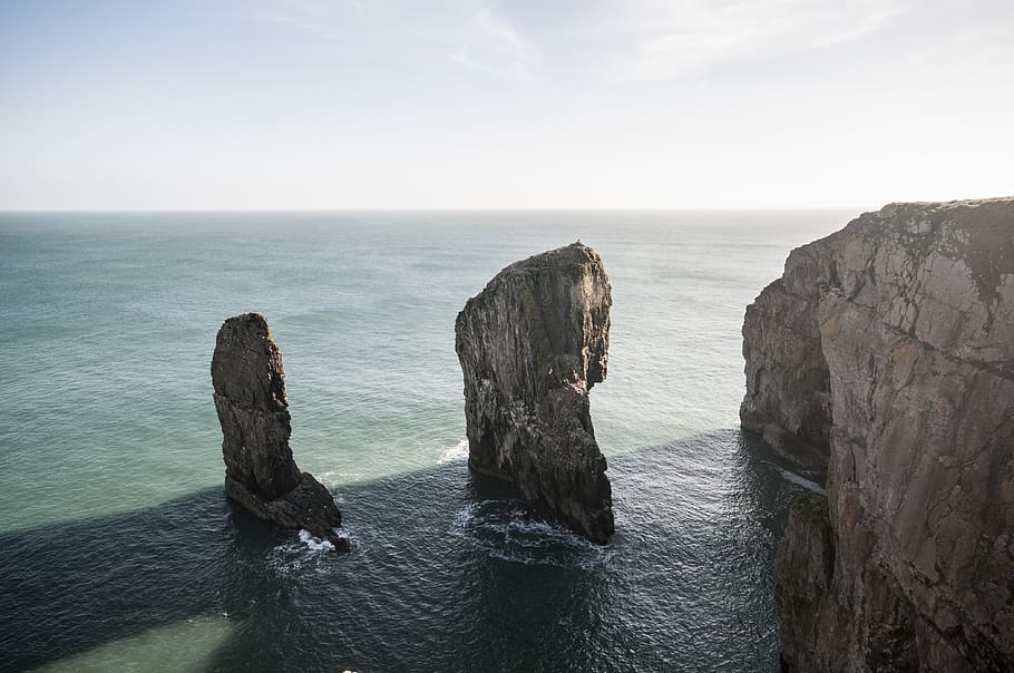 rock formation on ocean, sea, horizon over water, sky, scenics - nature HD wallpaper