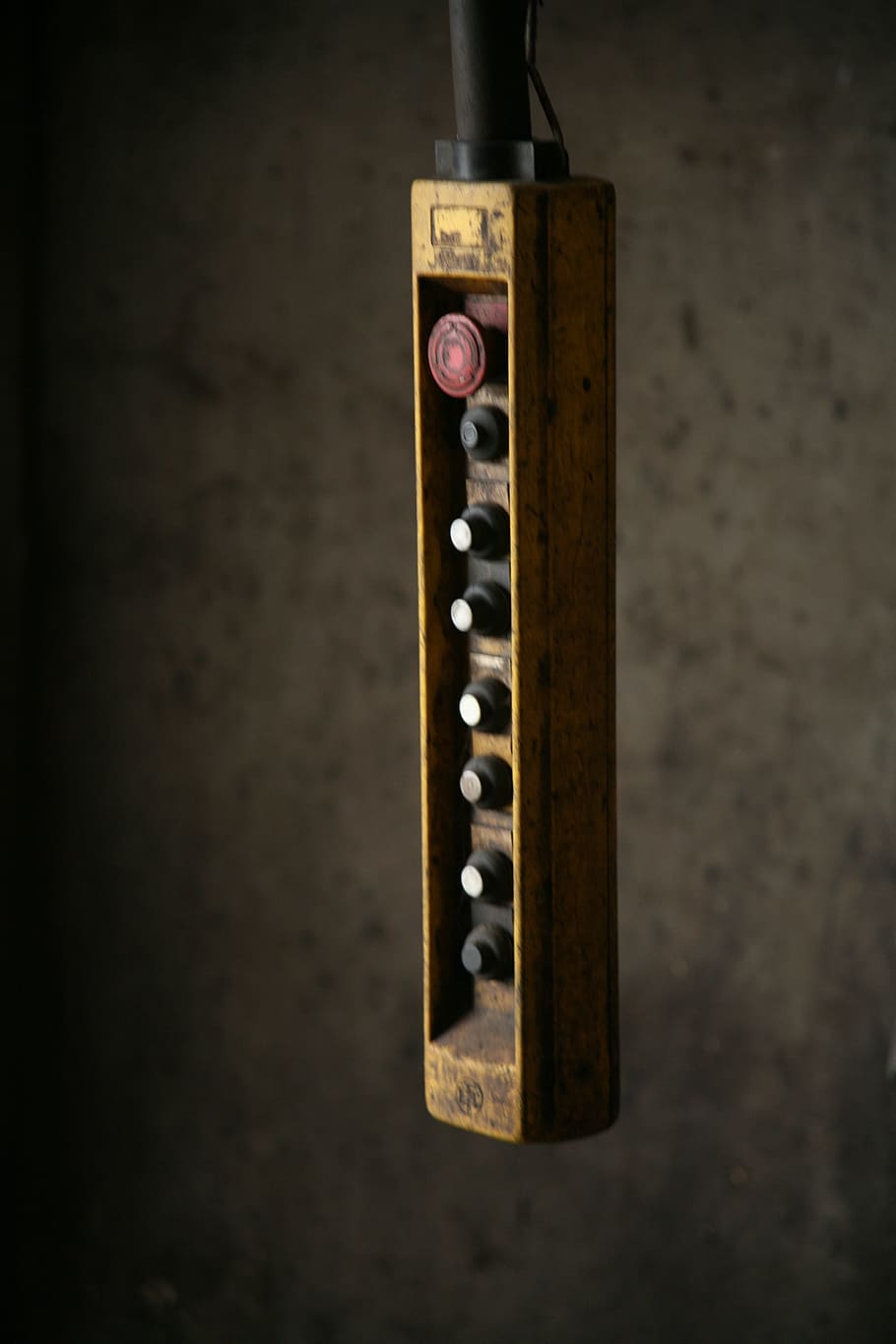 Yellow and Black Switch on Black Surface, access, buttons, controls HD wallpaper