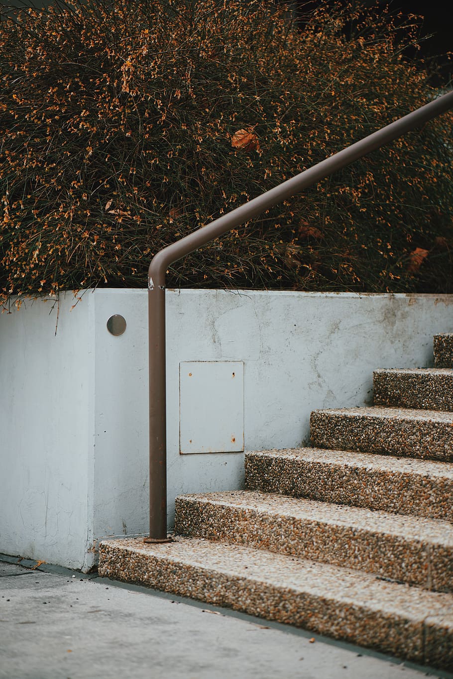 brown concrete stair, banister, handrail, wood, london, staircase HD wallpaper