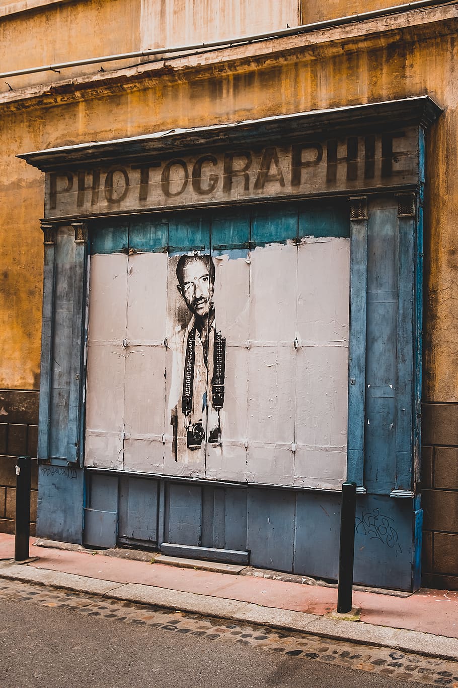 Brown and White Photographie Signage, architecture, building HD wallpaper