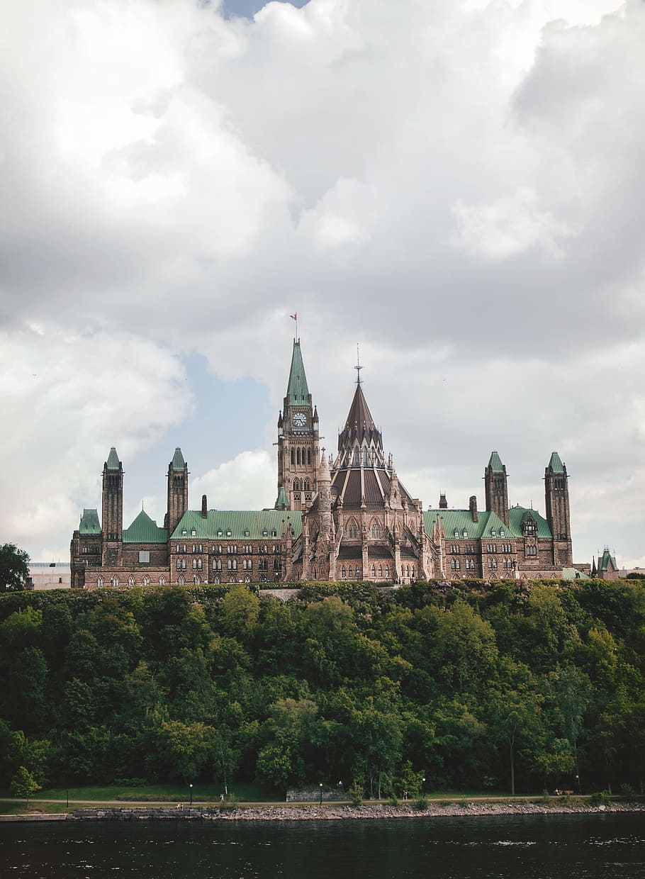 Photo of Beige and Green Castle, administration, ancient, architecture HD wallpaper