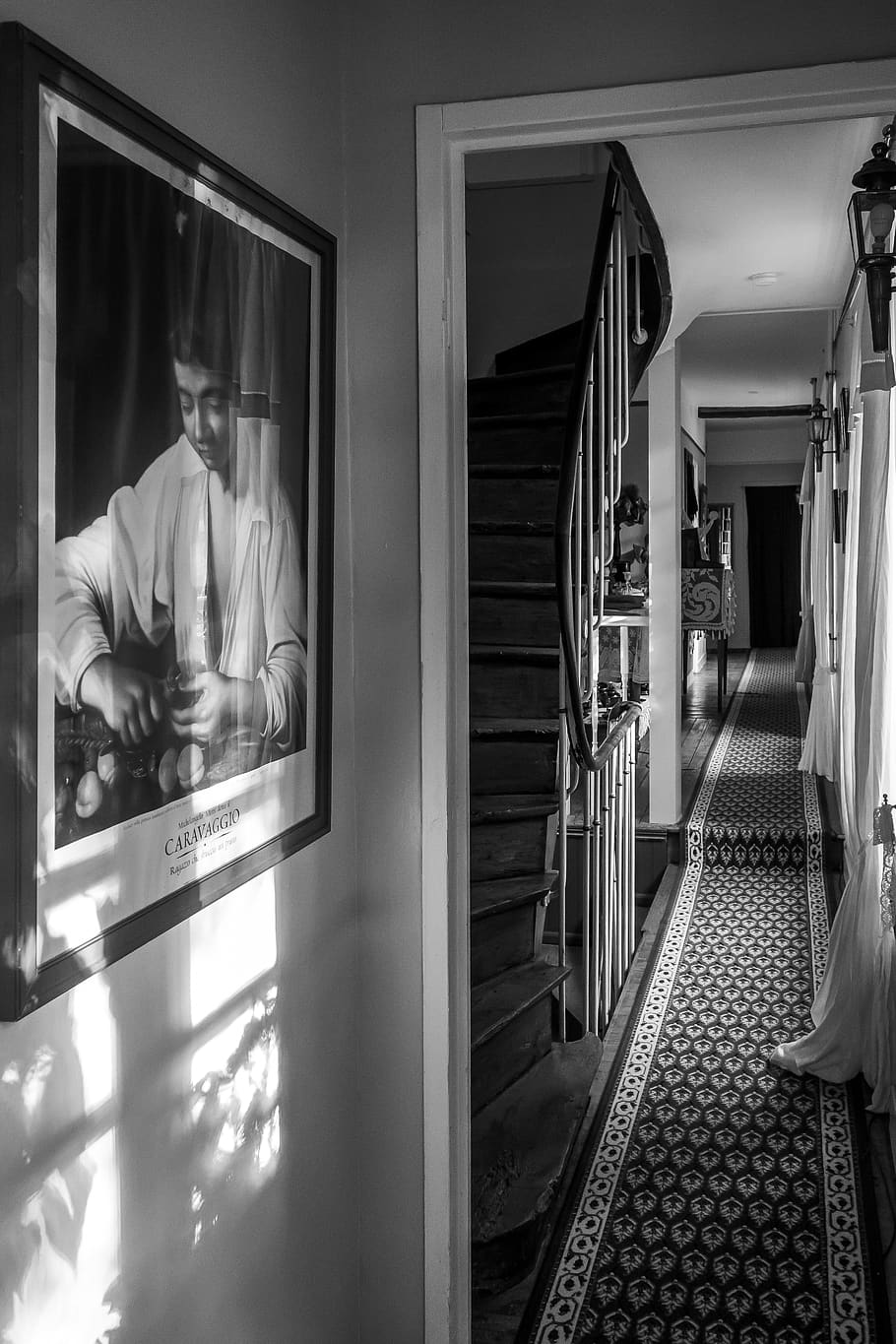 interior, corridor, light, portrait, staircase, black and white HD wallpaper