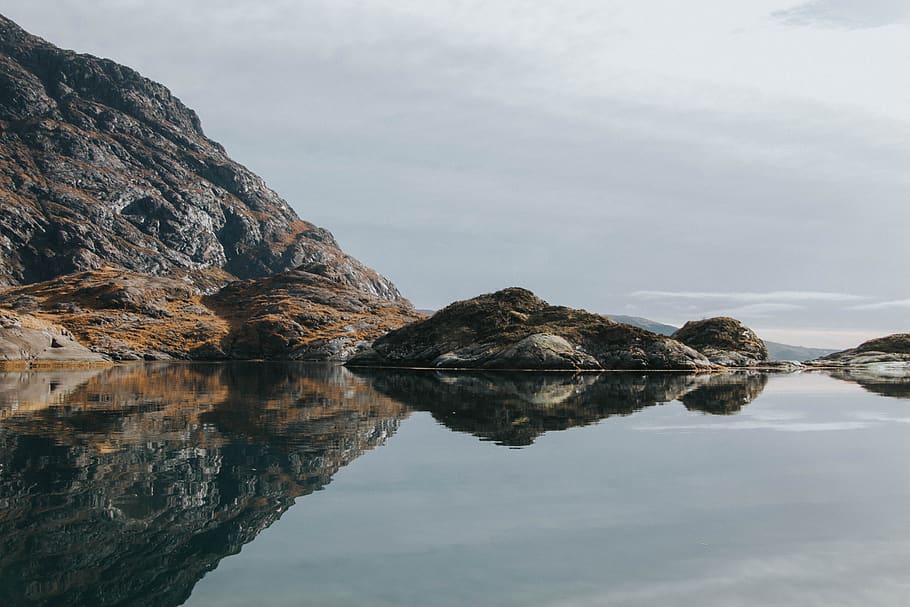 nature, landscape, mountain, clouds, sky, water, ocean, sea HD wallpaper