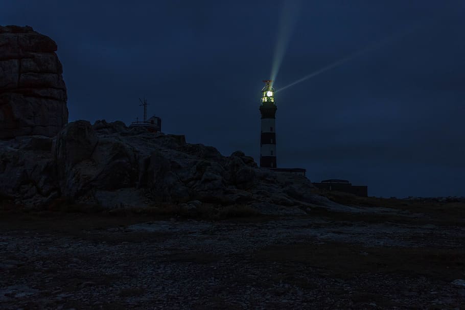 lighthouses at night hd