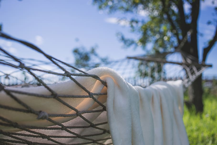 Brown Hammock With Towel Near Trees, blanket, daylight, field HD wallpaper