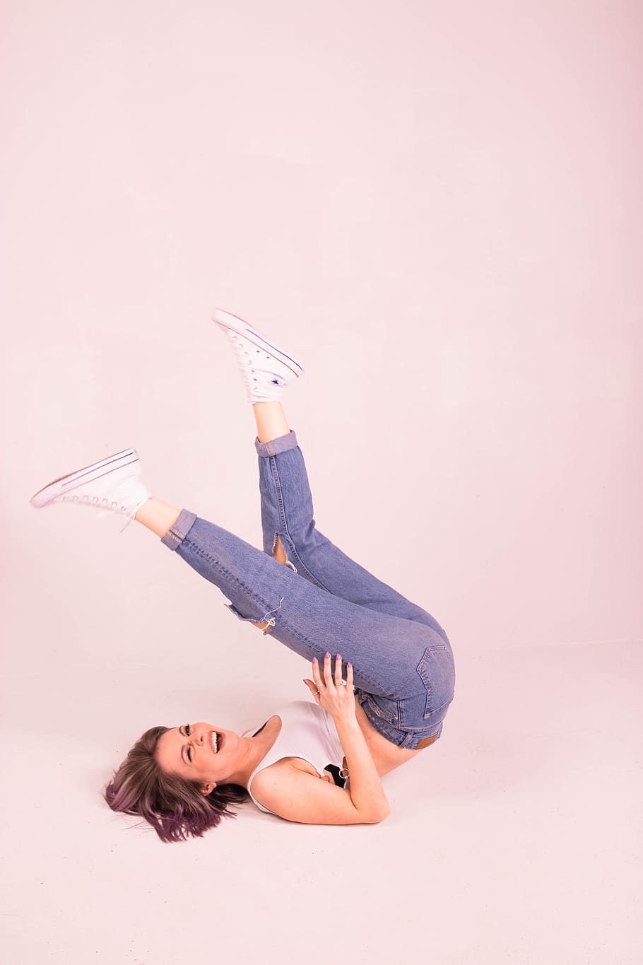 Woman Lying On Ground, flexibility, flexible, happy, person, smiling HD wallpaper