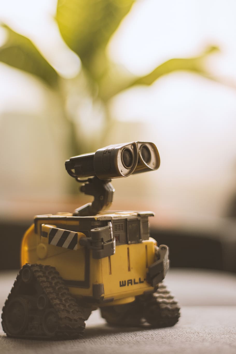 Wall-E robot, toy, no people, close-up, selective focus, security HD wallpaper