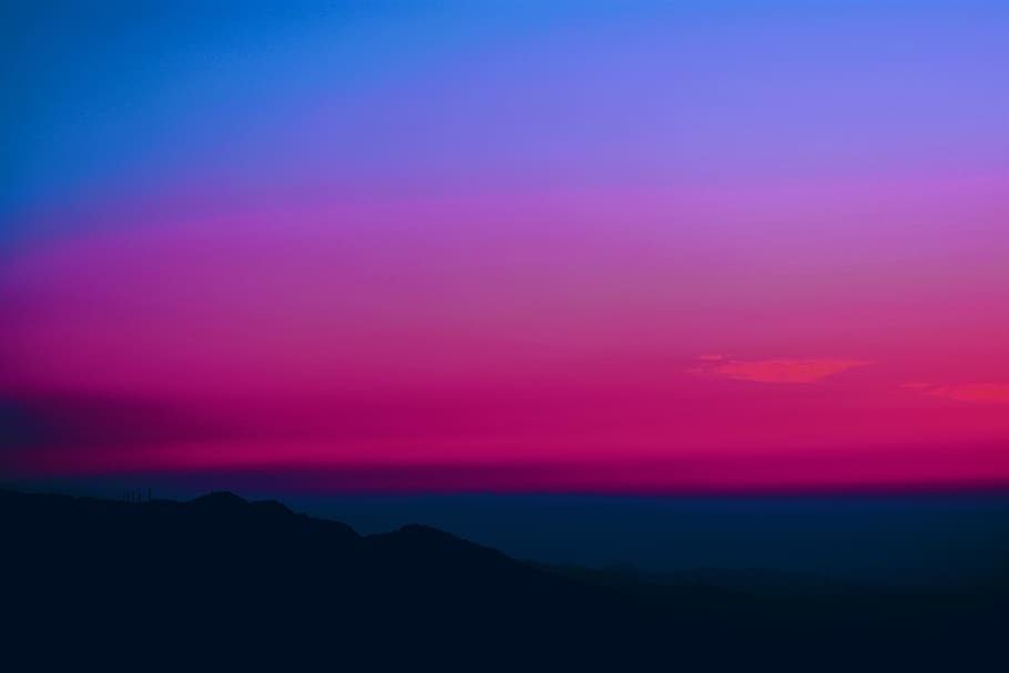 mountains during dusk, nature, outdoors, sky, horizon, building HD wallpaper