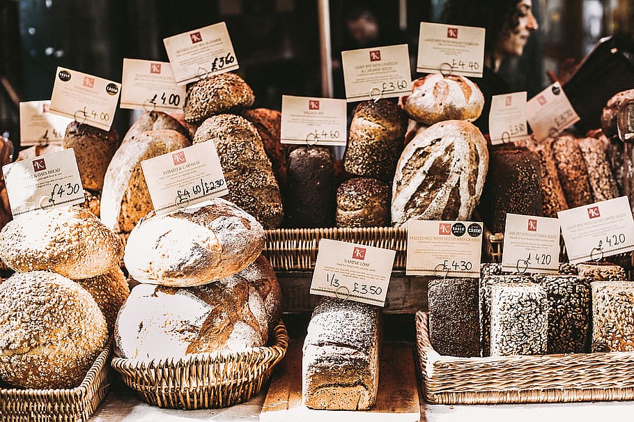 Gray Foods on Wicker Baskets, bakery, bread, chocolate, delicious, HD wallpaper