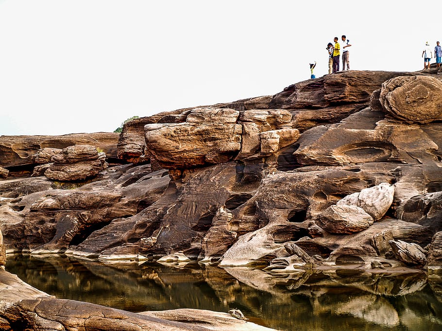 People Standing on Brown Cliff, beautiful, daylight, environment HD wallpaper