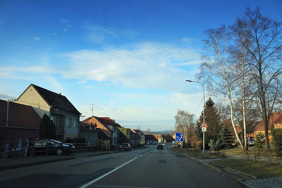 trip, blue, sky, sun, tree, village, road, building exterior HD wallpaper