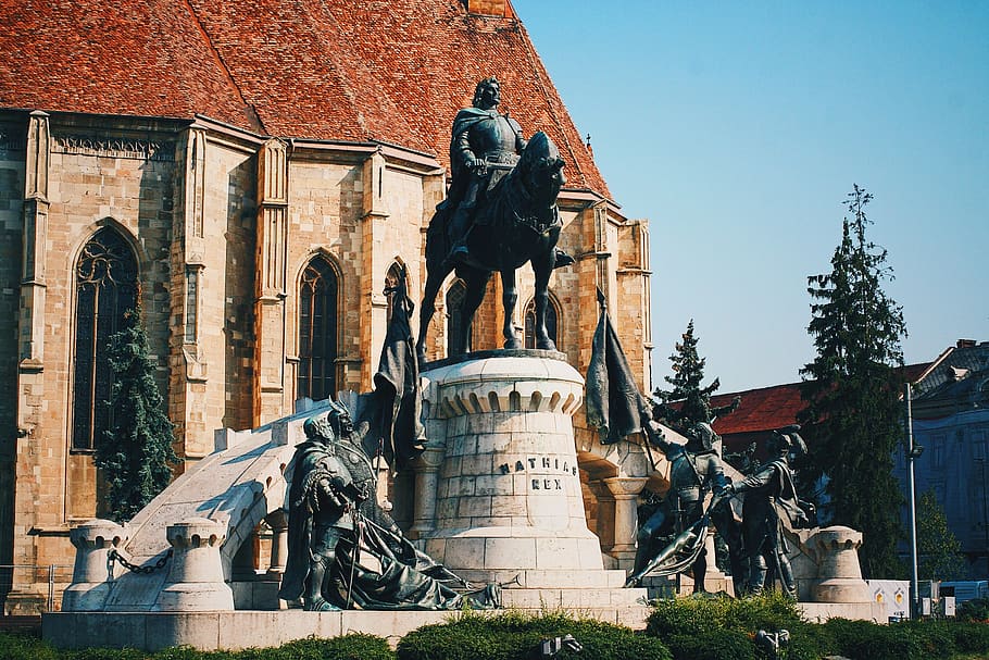 Man Riding Horse Horse Sculpture, ancient, architecture, art HD wallpaper
