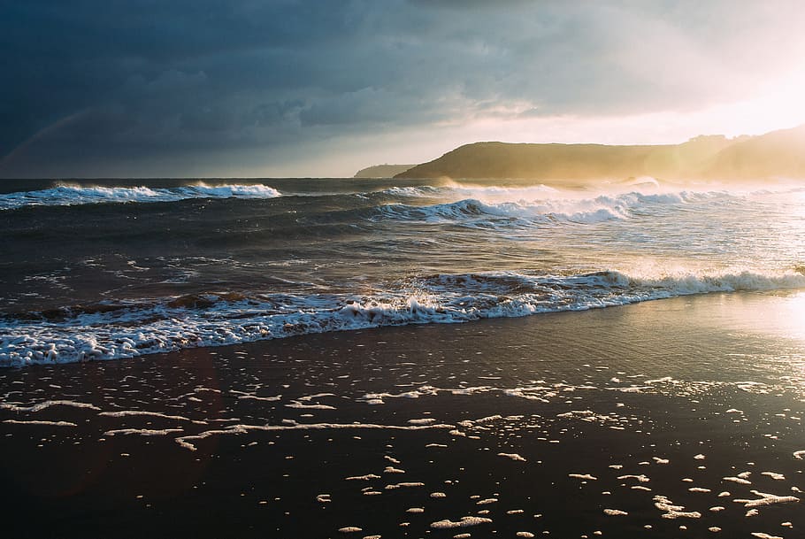 Waves at the beach, background, blue, clouds, england, light HD wallpaper