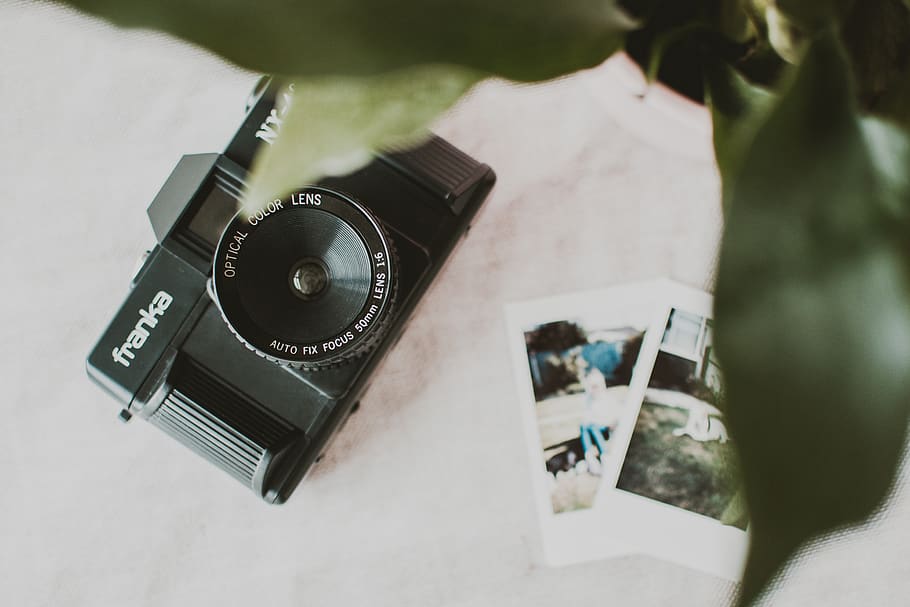 Black Franka Camera on White Textile, camera lens, close-up, device HD wallpaper