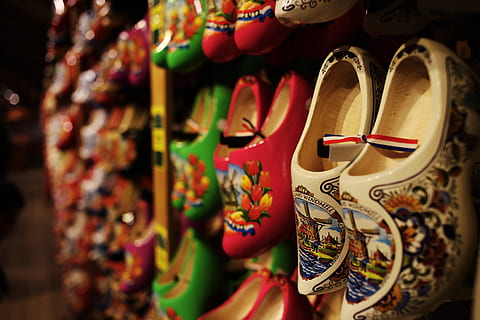 Clogs in Amsterdam, various, netherlands, choice, variation, retail HD wallpaper