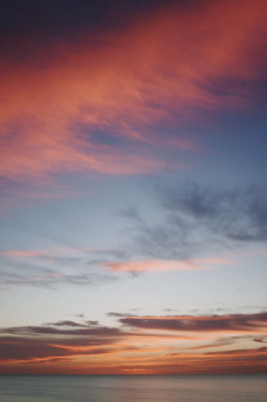 ocean under cloudy sky, cloud - sky, beauty in nature, sunset HD wallpaper