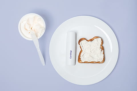 white plate, creme, food, dessert, cream, spoon, cutlery, curology HD wallpaper