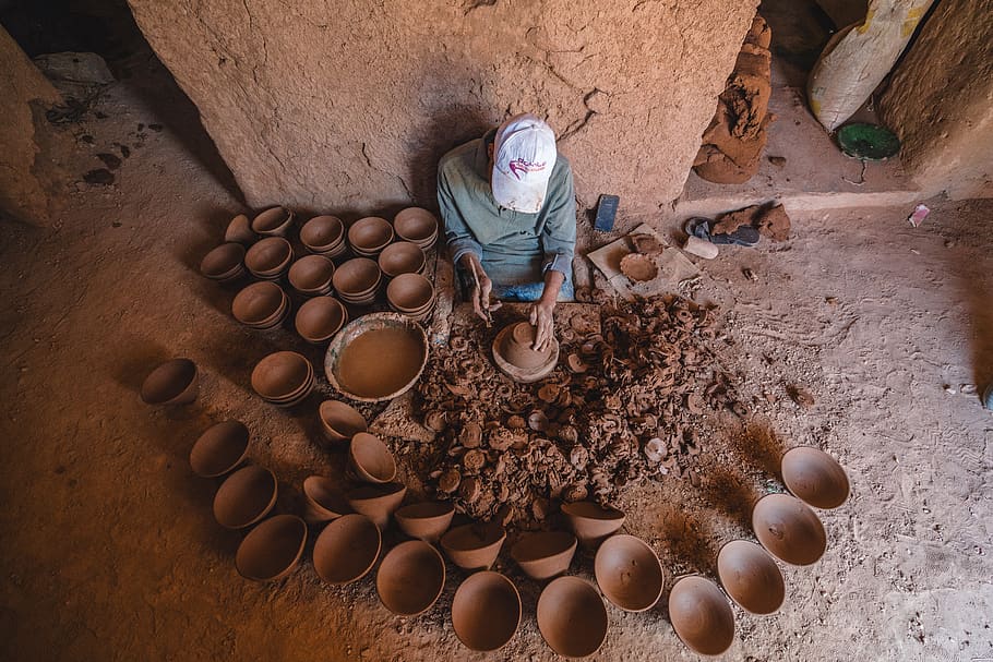wideangle, zagora, compose, handmade, brown, man, pottery, marrueco