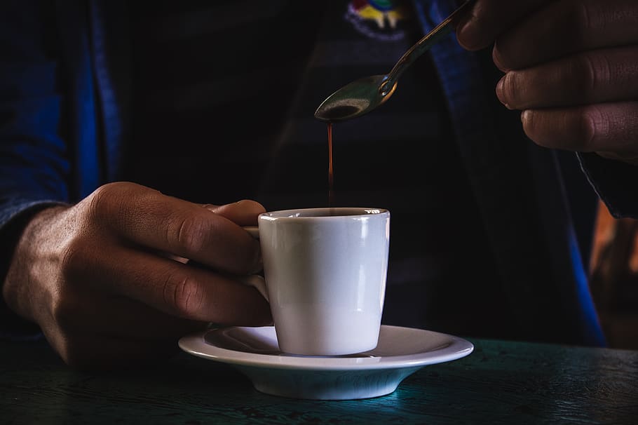 person holding ceramic mug, drink, food and drink, refreshment HD wallpaper
