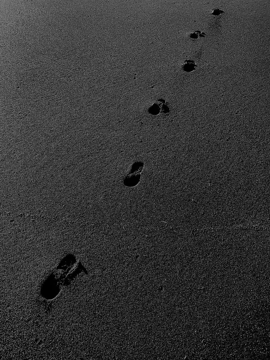 sand with footprints, land, beach, nature, mystery, high angle view HD wallpaper