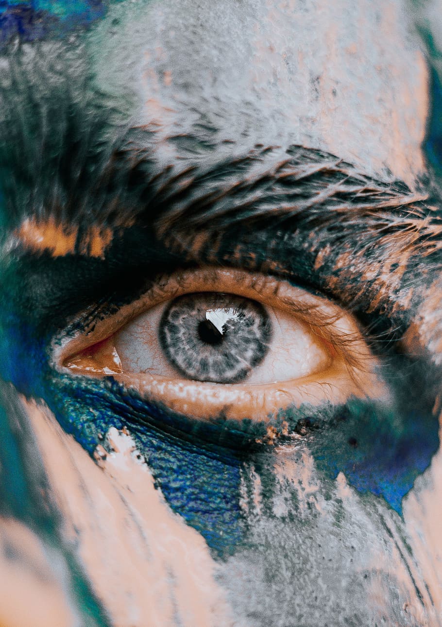 shallow-focus photography of man eye, face, paint, close, macro HD wallpaper
