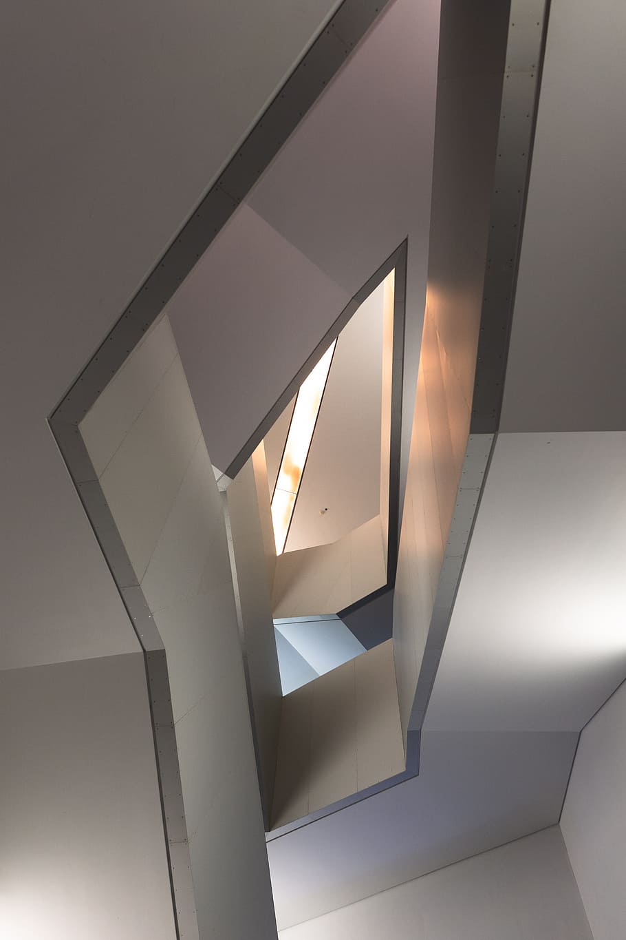 white staircase, geometry, shape, interior, space, architecture HD wallpaper