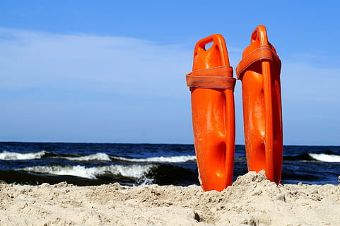 lifeguard on duty, help, security, rescue, protection, beach HD wallpaper