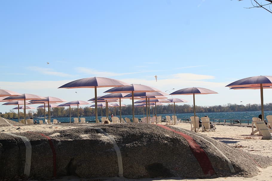 toronto, sugar beach, canada, sand, summer, lake ontario, umbrella HD wallpaper