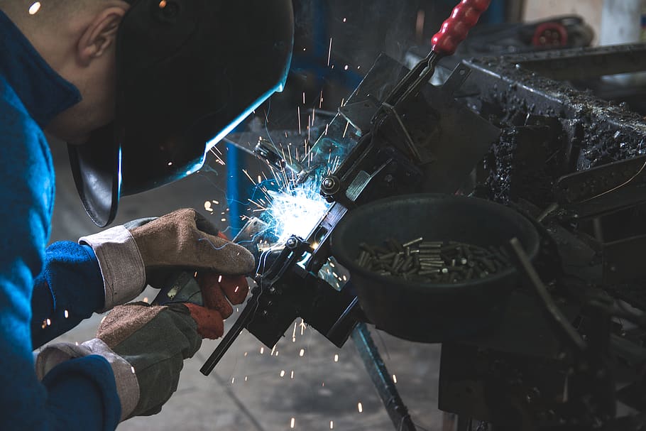 man welding a black metal, working, workshop, industry, occupation, HD wallpaper