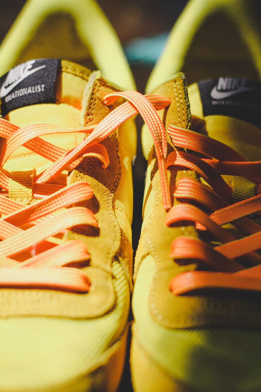 shoes, kicks, sneaker, close-up, selective focus, pair, shoelace HD wallpaper