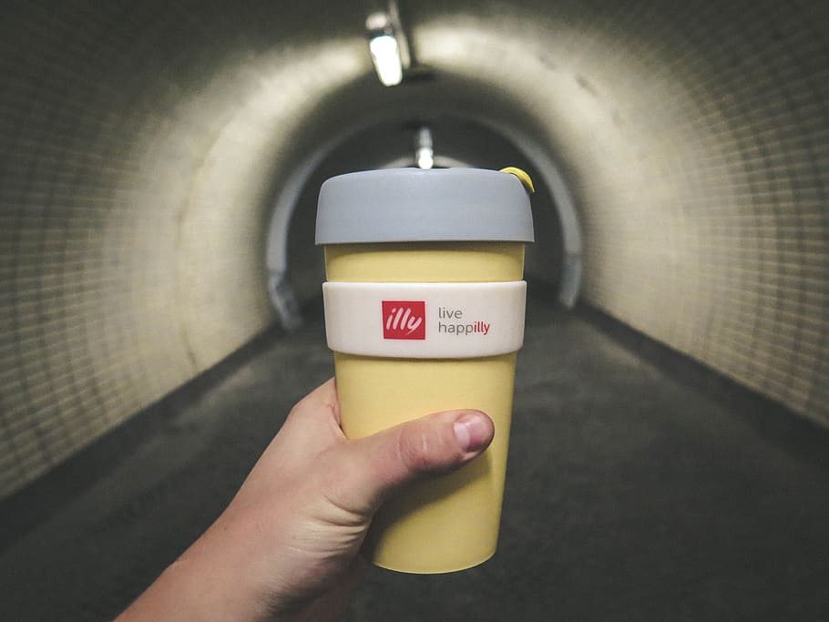 drinks, beverage, hand, coffee, hold, tunnel, lights, bokeh HD wallpaper