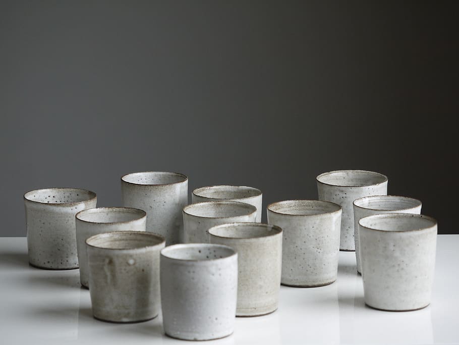 white cup lot on white surface, studio shot, still life, copy space HD wallpaper