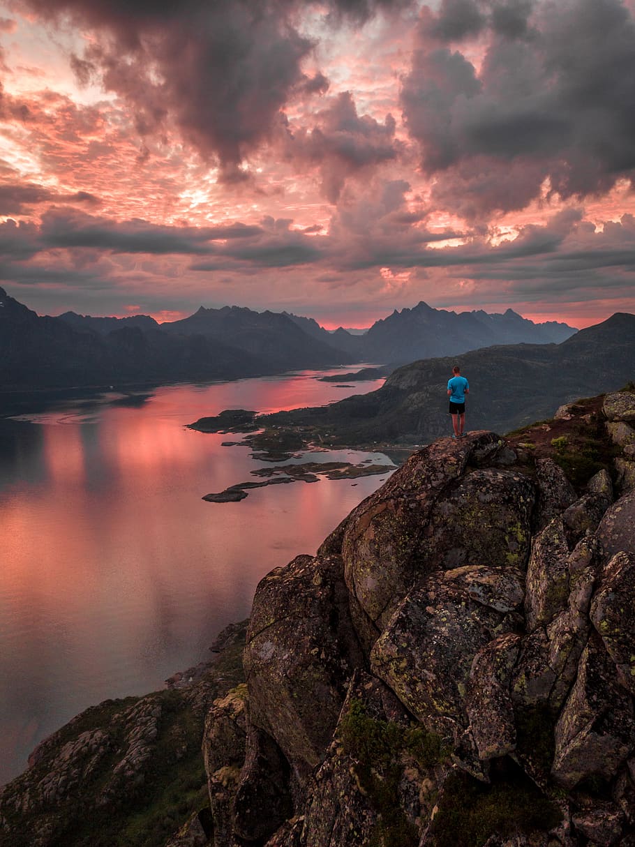Man Standing on Cliff, adventure, clouds, dawn, drone photography HD wallpaper