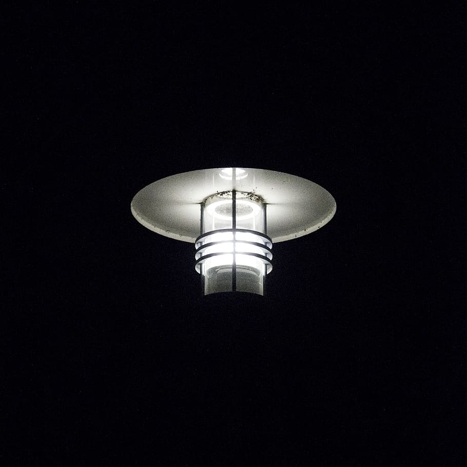 lamp, night, glowing, shadow, lampost, geometry, light, floating HD wallpaper