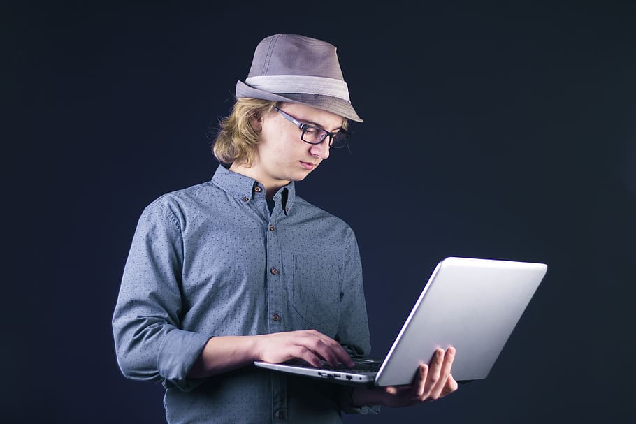 laptop, computer, internet, people, business, man, technology HD wallpaper