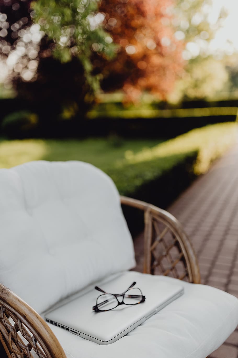 Outdoor office with laptop, summer, garden, chair, workspace HD wallpaper