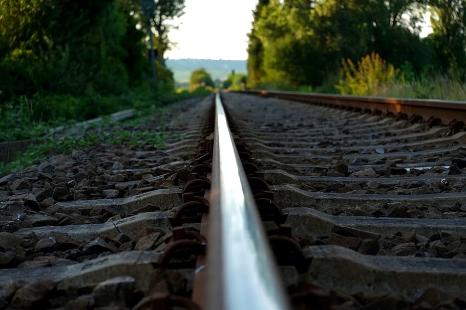 Brown Train Rail on Close Up Photo during Daytime, blur, depth of field, HD wallpaper