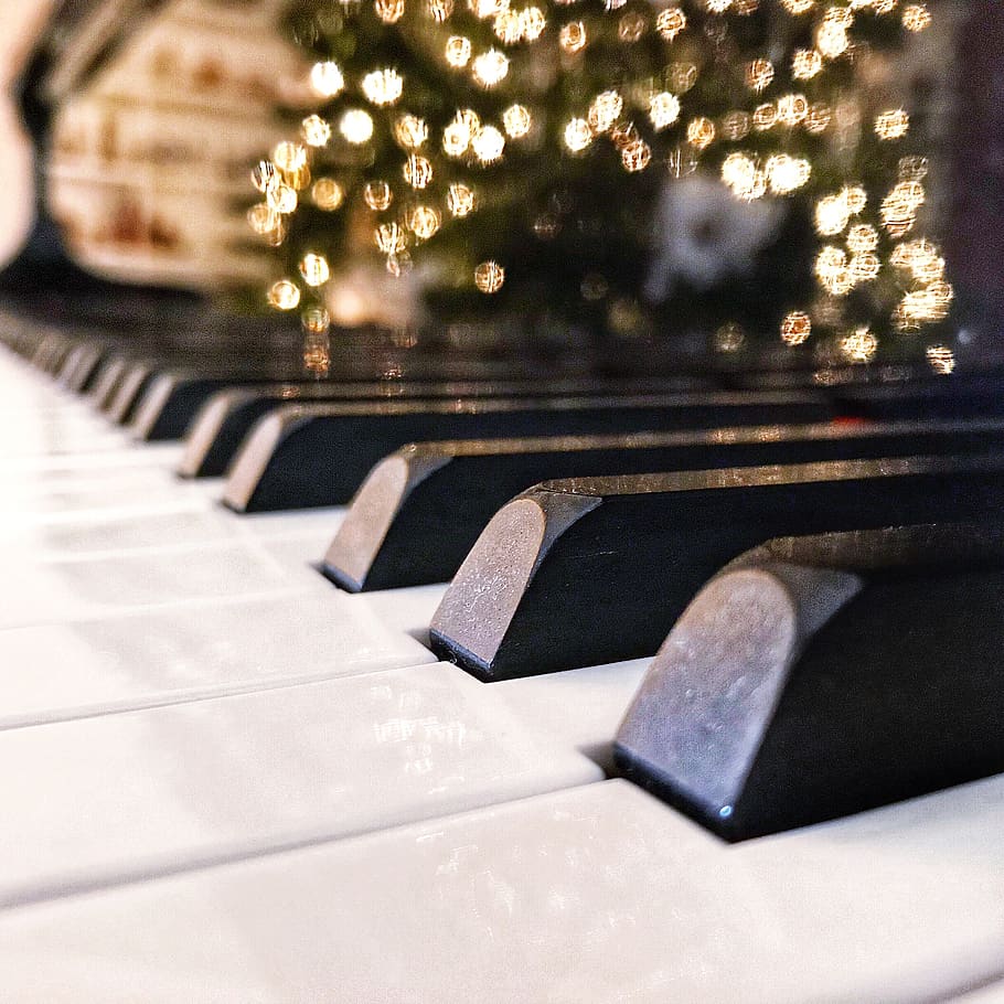 HD wallpaper: piano, keys, christmas, christmas lights, christmas tree, musical instrument | Wallpaper Flare
