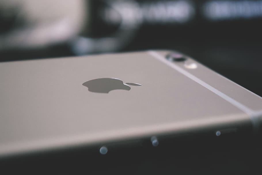 iPhone Mobile, technology, phones, no people, close-up, selective focus HD wallpaper
