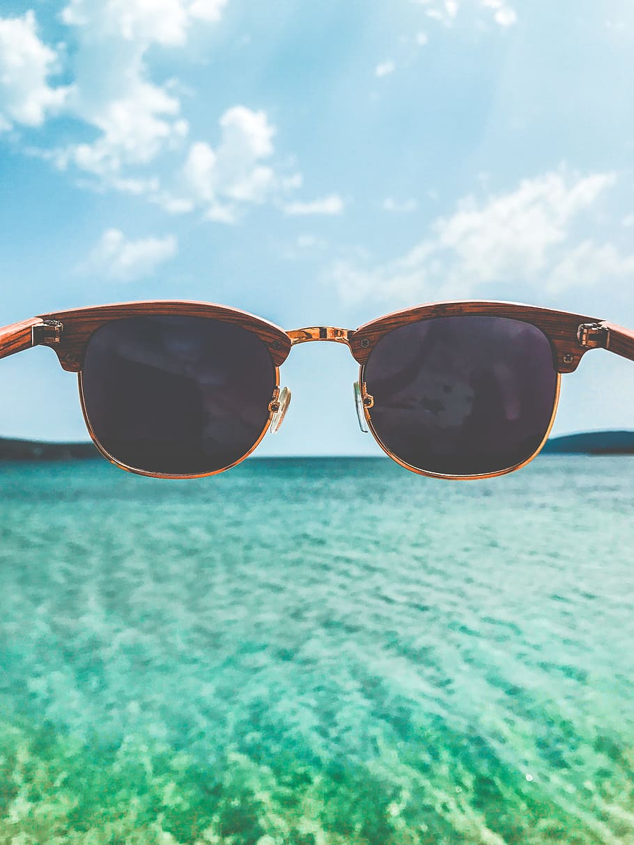 Close Up Photography of Brown Clubmaster Style Sunglasses, clouds HD wallpaper