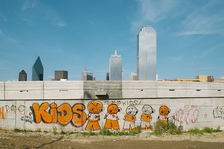 graffiti filled wall during daytime, art, painting, mural, city HD wallpaper