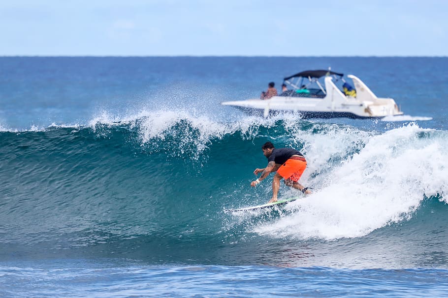 Man Surfboarding, action, extreme sport, fun, motion, ocean, recreation HD wallpaper