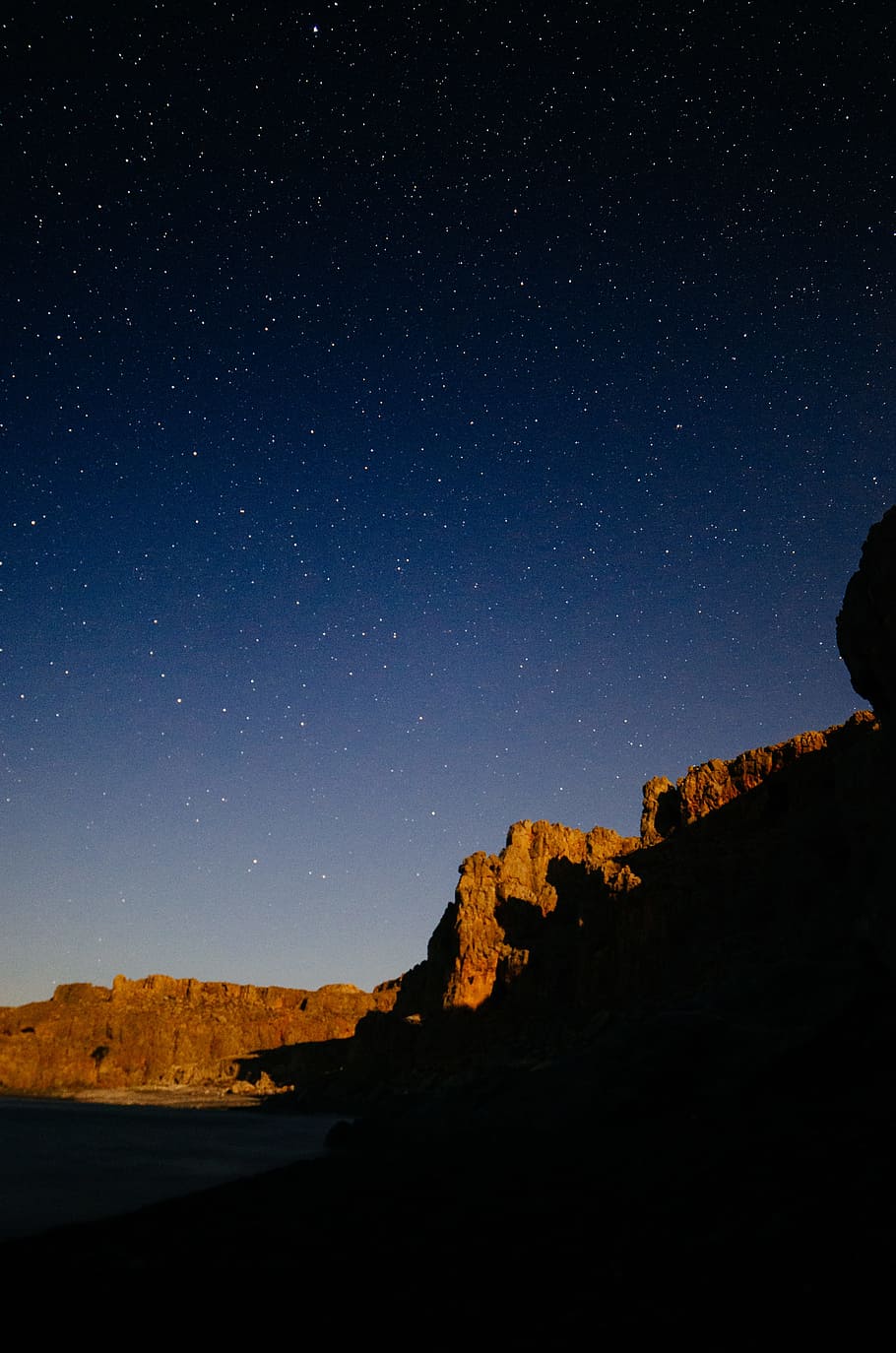 view of mountains under starry night, blue, cave, climbing, hiking HD wallpaper