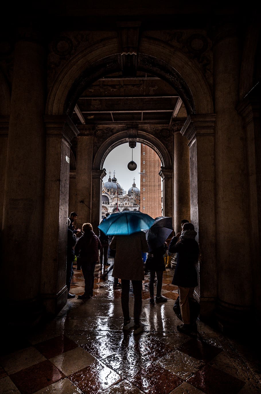 people in streets, architecture, real people, wet, group of people HD wallpaper