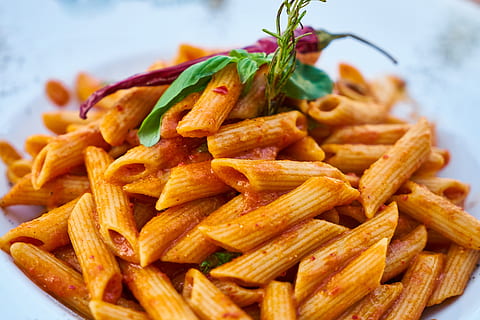 Closes-Up Photo of Macaroni, basil, blur, close-up, cooked, cuisine HD wallpaper