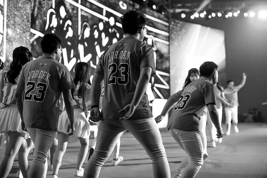 show, stage, group of people, rear view, athlete, real people HD wallpaper