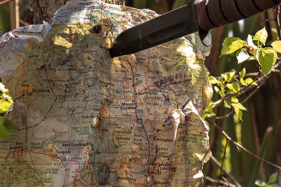 map, treasure, knife, pinned, adventure, quest, old, discover HD wallpaper