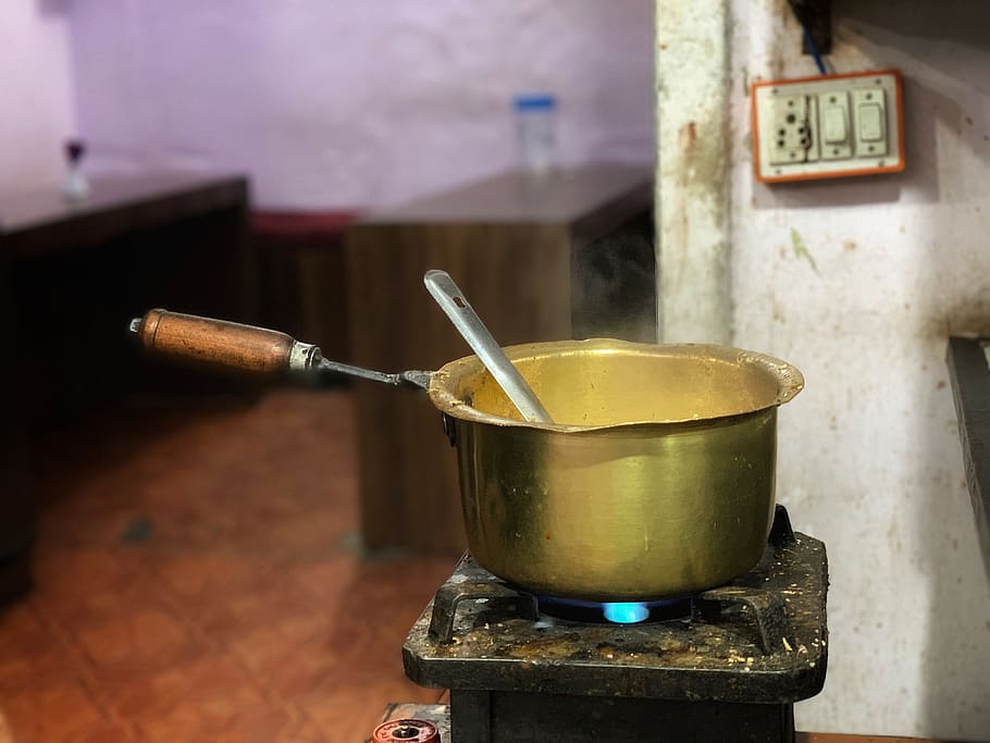 brass-colored cooking pot, kitchen utensil, household equipment HD wallpaper