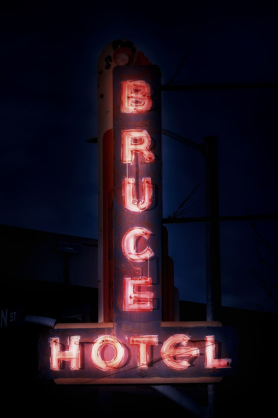 Hotel Signage, illuminated, light, neon, neon light, neon lights HD wallpaper