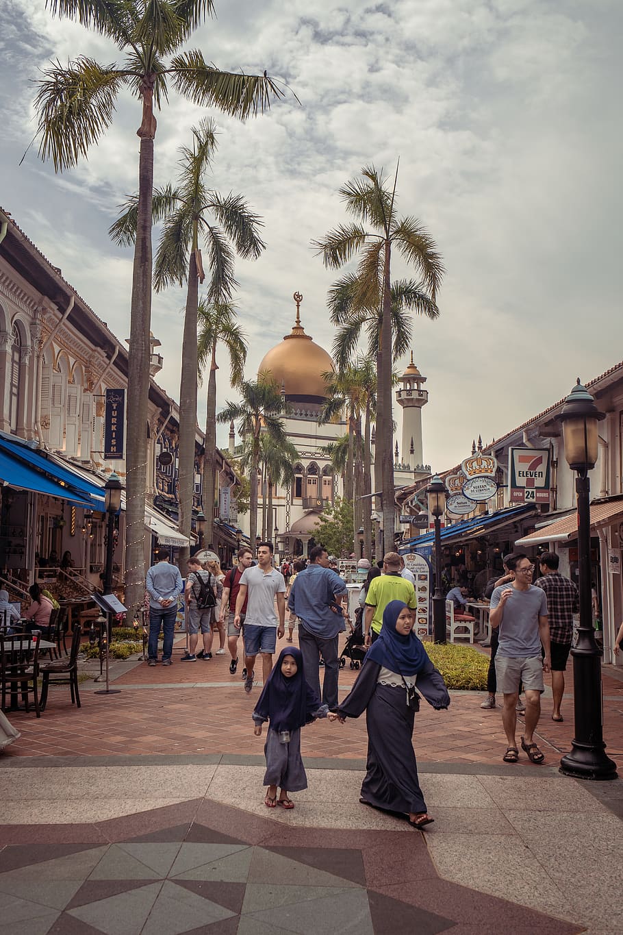 People Walking Towards Mosque, architecture, buildings, clouds HD wallpaper
